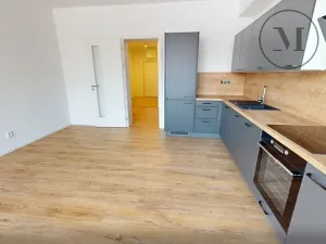 Pronájem bytu 3+kk, Hluboká nad Vltavou, U Parku, 82 m2