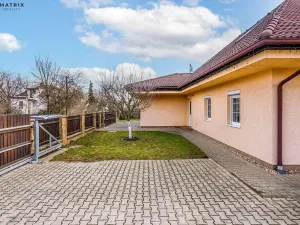 Prodej rodinného domu, Praha - Písnice, V zákopech, 294 m2