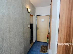 Pronájem bytu 1+1, Ústí nad Labem - Severní Terasa, Kmochova, 33 m2