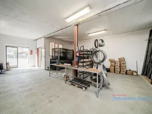 Prodej výrobních prostor, Bílovec, 629 m2