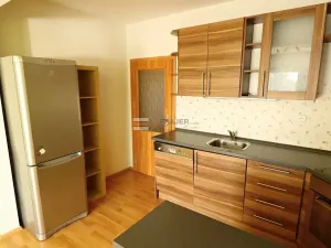 Prodej bytu 1+kk, Chýně, U Dráhy, 37 m2