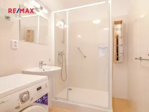 Pronájem bytu 3+kk, Jesenice, V Roháči I., 62 m2