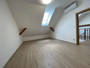 Pronájem bytu 4+kk, Rostěnice-Zvonovice - Rostěnice, 111 m2