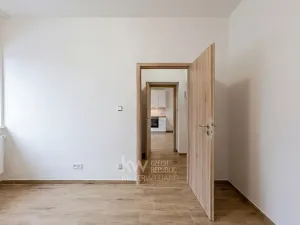 Pronájem bytu 2+kk, Praha - Chodov, Zakouřilova, 36 m2