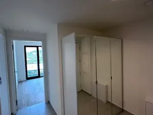 Prodej bytu 2+kk, Praha - Modřany, Československého exilu, 52 m2