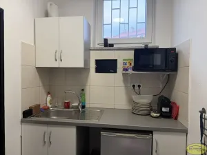 Pronájem obchodního prostoru, Kroměříž, Tovačovského, 101 m2