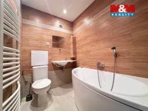 Pronájem bytu 1+kk, Meziboří, nám. 8. května, 26 m2