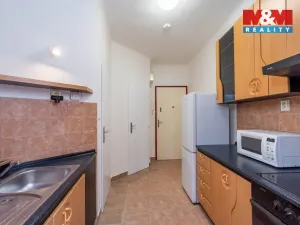 Pronájem bytu 1+kk, Praha - Dejvice, Kafkova, 33 m2