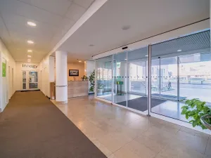 Pronájem kanceláře, Pardubice, Masarykovo náměstí, 260 m2