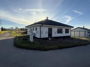 Prodej rodinného domu, Nové Hrady, Vilová čtvrť, 120 m2