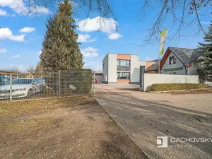 Prodej kanceláře, Pardubice, K Dolíčku, 374 m2