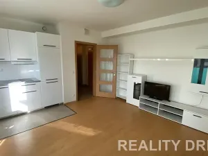 Pronájem bytu 2+kk, Praha - Stodůlky, Petržílkova, 46 m2