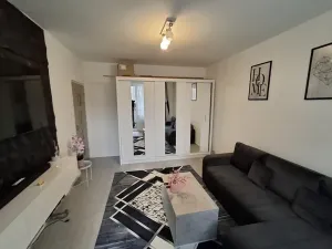 Prodej bytu 3+1, Aš, Dlouhá, 60 m2