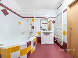 Prodej bytu 2+kk, Praha - Hlubočepy, Výhledová, 63 m2