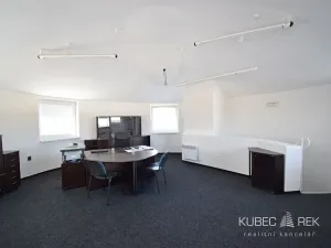 Pronájem kanceláře, Tábor, Husovo nám., 45 m2