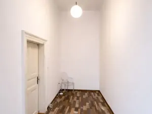 Pronájem kanceláře, Praha - Nové Město, Bolzanova, 20 m2