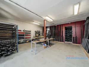 Prodej výrobních prostor, Bílovec, 629 m2