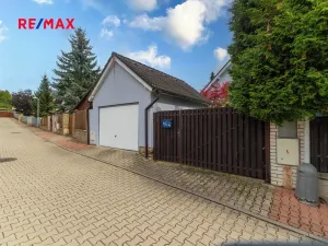 Prodej rodinného domu, Praha - Lochkov, V oudolku, 183 m2