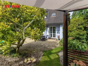 Prodej rodinného domu, Praha - Lochkov, V oudolku, 183 m2