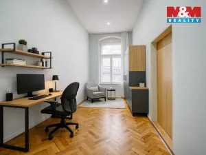 Prodej bytu 3+kk, Karlovy Vary, Zámecký vrch, 72 m2