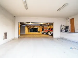 Prodej obchodního prostoru, Praha - Hlubočepy, Hlubočepská, 104 m2