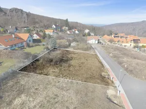 Prodej pozemku pro bydlení, Černolice, 1066 m2
