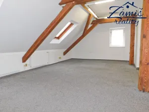 Pronájem bytu 1+kk, Lány, Berounská, 40 m2