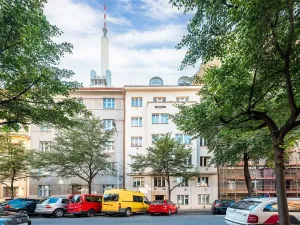 Pronájem bytu 1+1, Praha - Žižkov, Čajkovského, 36 m2