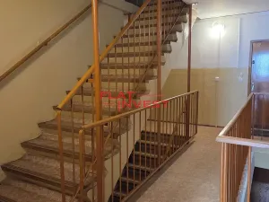 Pronájem bytu 1+1, Praha - Kobylisy, Akátová, 33 m2