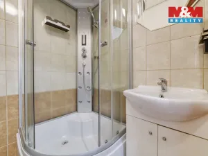 Prodej bytu 2+1, Bukovany, 51 m2