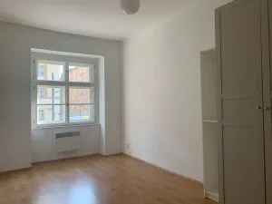 Pronájem bytu 2+kk, Praha - Vršovice, Vršovická, 48 m2
