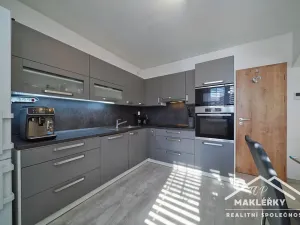 Prodej rodinného domu, Zásmuky, Sladkovského, 186 m2