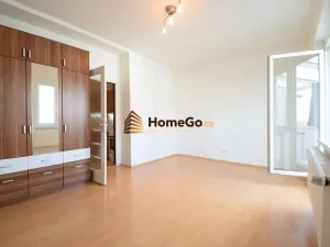 Pronájem bytu 1+kk, Praha - Nusle, Lounských, 48 m2