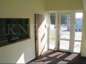 Prodej obchodního prostoru, Cheb - Háje, 70 m2