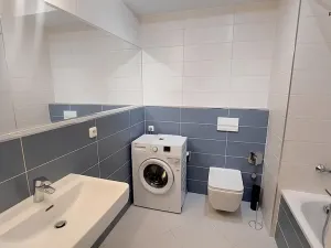 Pronájem bytu 1+kk, Praha - Střížkov, Makedonská, 35 m2