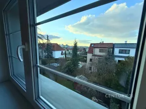 Pronájem bytu 2+1, Praha - Záběhlice, Roztylské sady, 56 m2