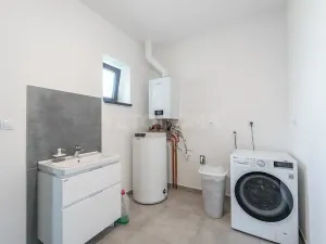 Prodej rodinného domu, Kornatice, 270 m2