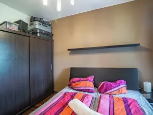 Prodej bytu 2+kk, Zbuzany, Lomená, 61 m2