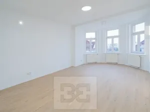 Pronájem bytu 3+1, Praha - Libeň, Na stráži, 110 m2