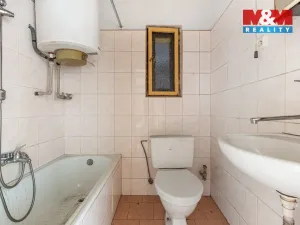 Prodej obchodního prostoru, Louny, Husova, 744 m2