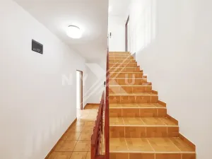 Prodej rodinného domu, Praha - Kyje, Stulíková, 375 m2