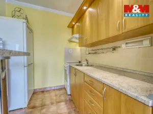 Prodej bytu 2+kk, Žebrák, Sídliště, 39 m2