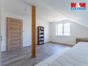 Prodej rodinného domu, Okrouhlá, 222 m2