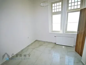 Prodej bytu 2+1, Liberec, Liliová, 149 m2