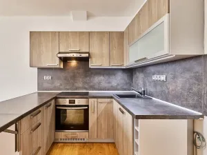 Prodej bytu 2+kk, Úpice, Národní, 46 m2