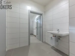 Pronájem kanceláře, Praha - Strašnice, Průběžná, 375 m2