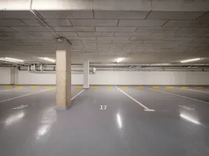 Prodej garážového stání, Brno, U zoologické zahrady, 16 m2