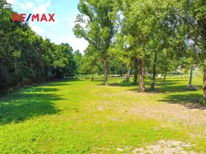 Prodej pozemku pro bydlení, Břeclav, 12389 m2