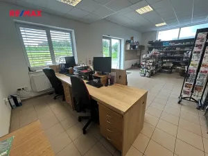 Pronájem skladu, Rašovice, 415 m2