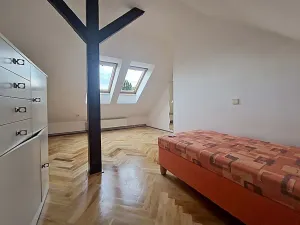 Pronájem pokoje, Praha, Na Větrníku, 30 m2